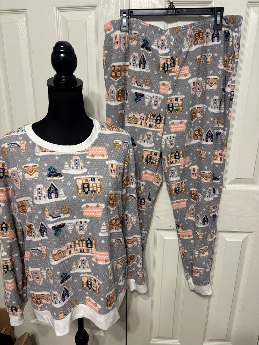 Cuddl Duds Winter Theme Pajama Set